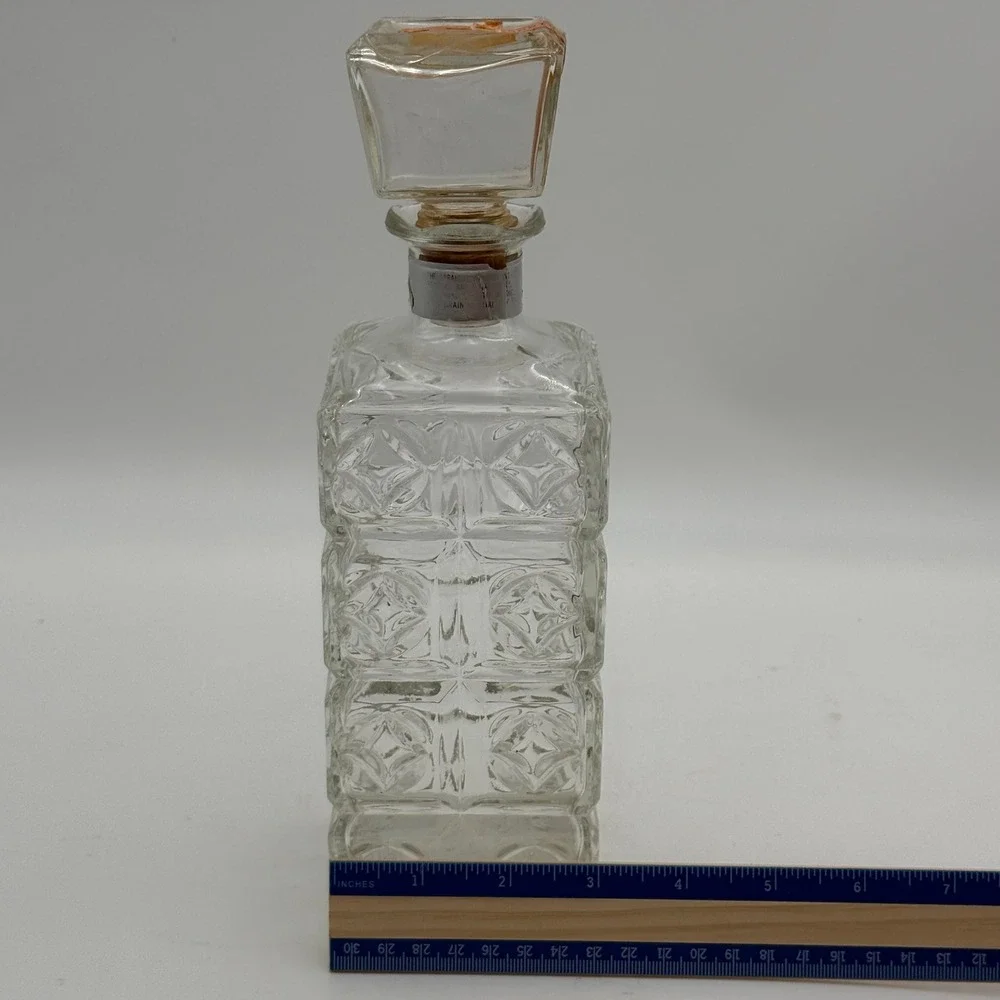 Vtg Federal Glass Clear Pressed Glass Decanter with Stopper Geometric Diamond